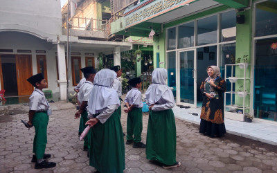 Serius Raih Hasil Terbaik, Siswa Kelas VI MI Unggulan Miftakhul Hikmah Jalani UM 2026