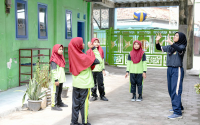 Keseruan Pembelajaran PJOK Berbasis Permainan